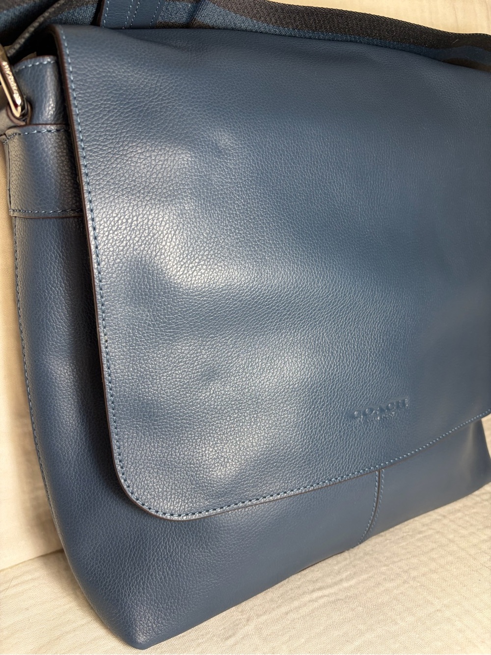 Coach Charles Navy Blue Leather Messenger Bag - Picture 2 of 14